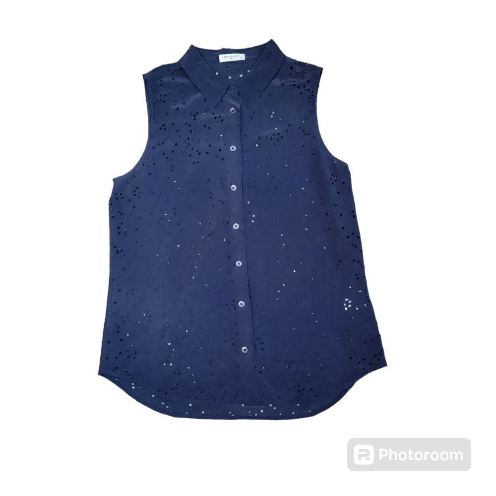 Equipment Femme 100 % Silk Sleeveless Button Up with Cutouts. Size M.